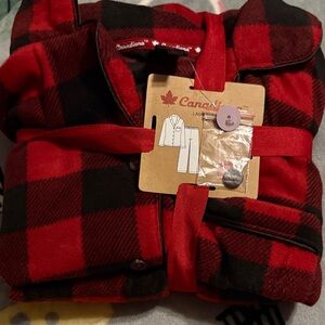 Canadiana Women's Red and Black Plaid Pajama Set